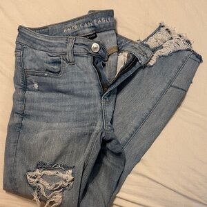 American Eagle Outfitters Women's Light Blue Distressed Skinny Jeans